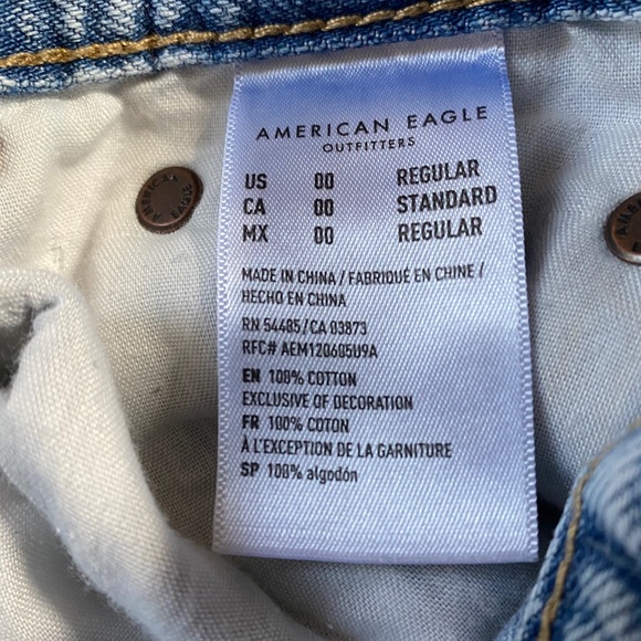 American Eagle jeans “90’s boyfriend jeans” - Picture 4 of 4
